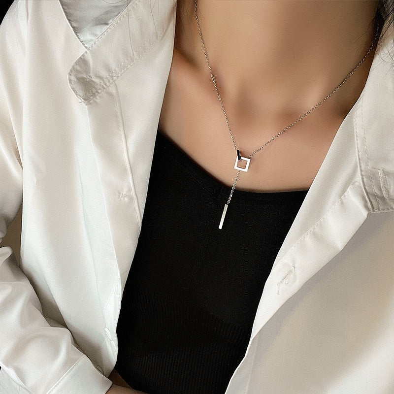 Geometrica Silver Necklace